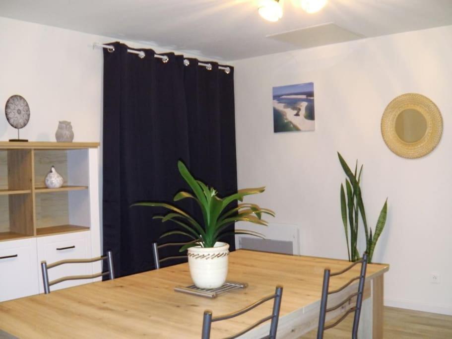 Вилла Meuble 2/4 Personnes Noaillac Экстерьер фото
